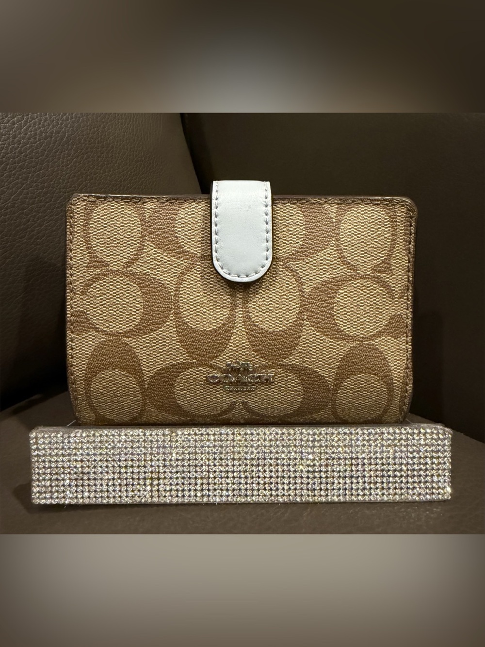 COACH Medium Corner Zip Wallet